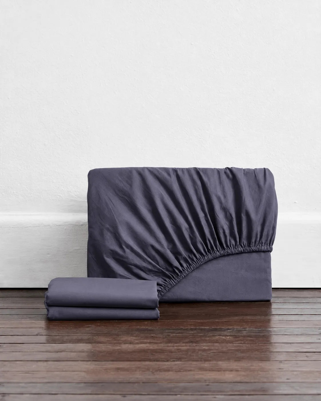 300 TC 100% Cotton Fitted Bedsheet - Ash (Kohra Sa Dil)