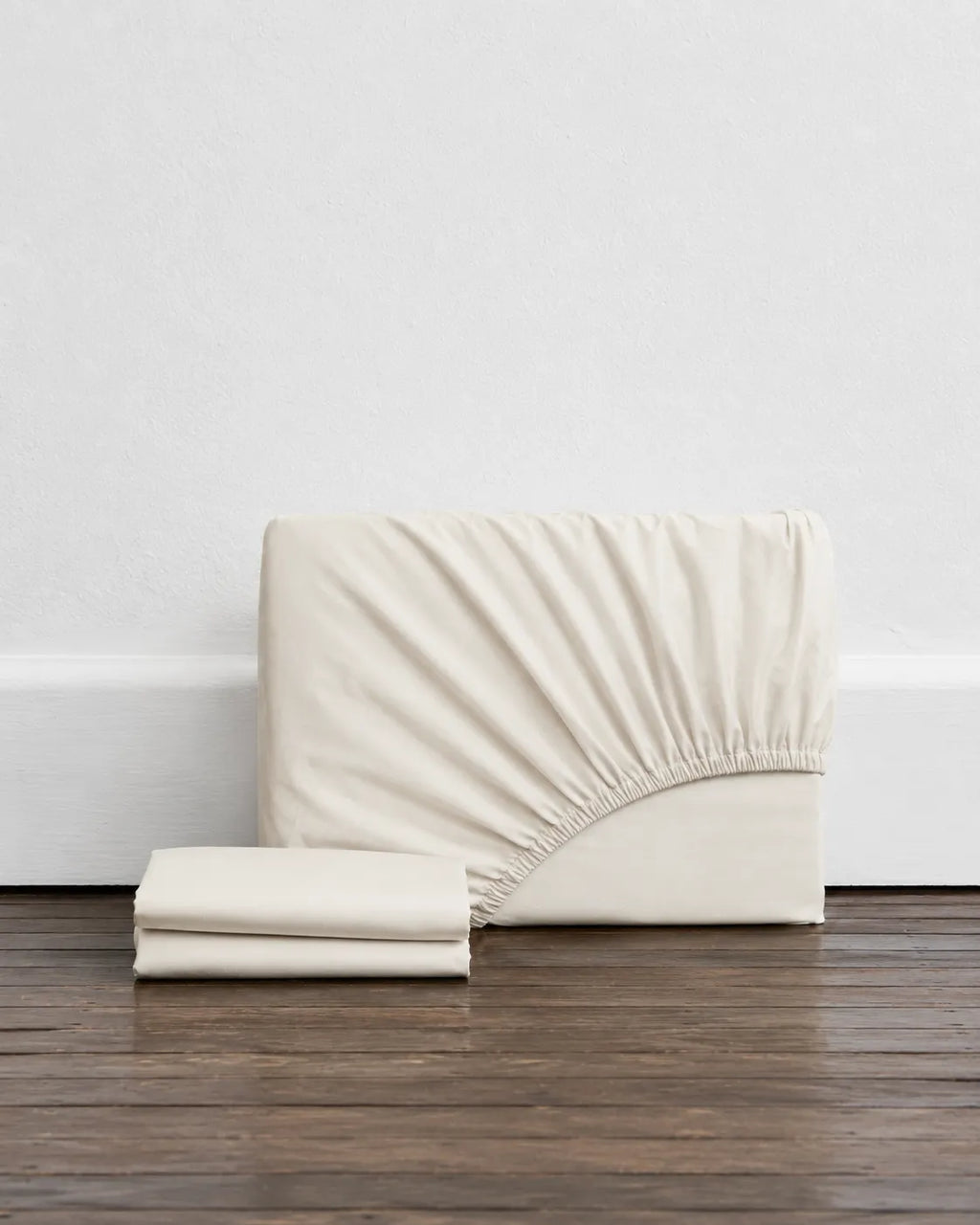300 TC 100% Cotton Fitted Bedsheet - Creme (Aamras)