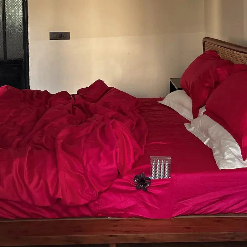 Saanjh Homes, lingonberry sheet set from pehla noor collection, featuring the saanjh pocket