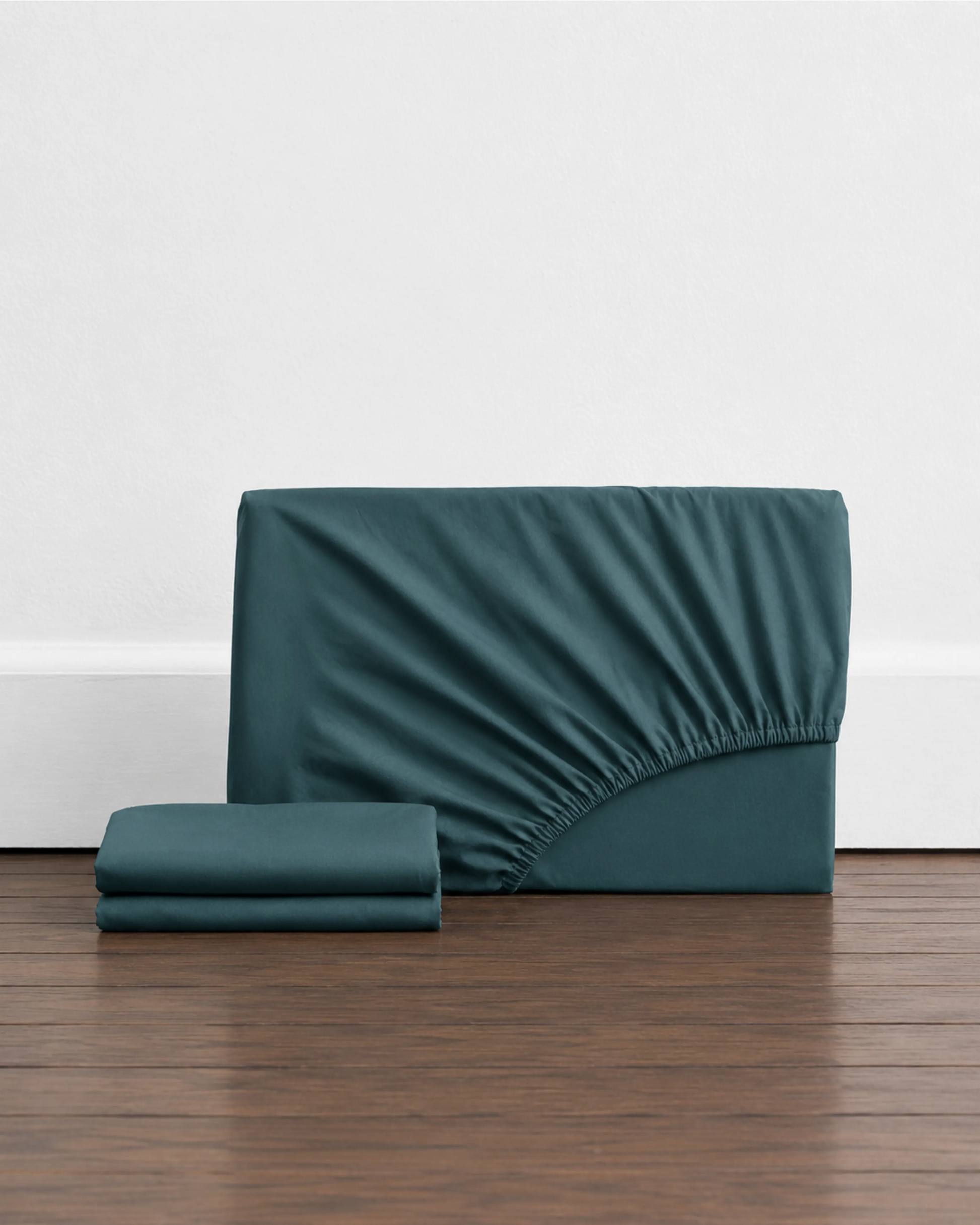 300 TC 100% Cotton Fitted Bedsheet - Petrol (Shaam Sahil)